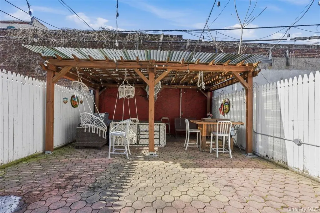 237 Cooper Street Brooklyn NY 11207