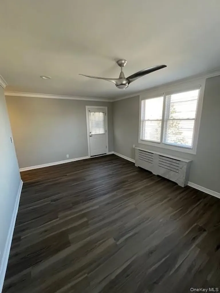 257 Cedarhurst Avenue Cedarhurst NY 11516
