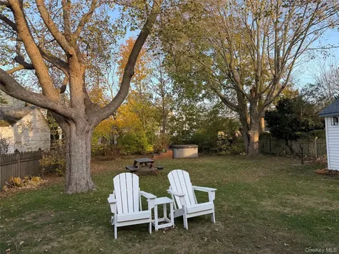446 6th Street Greenport NY 11944