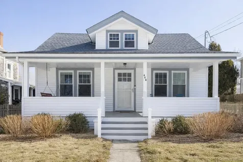 446 6th Street Greenport NY 11944
