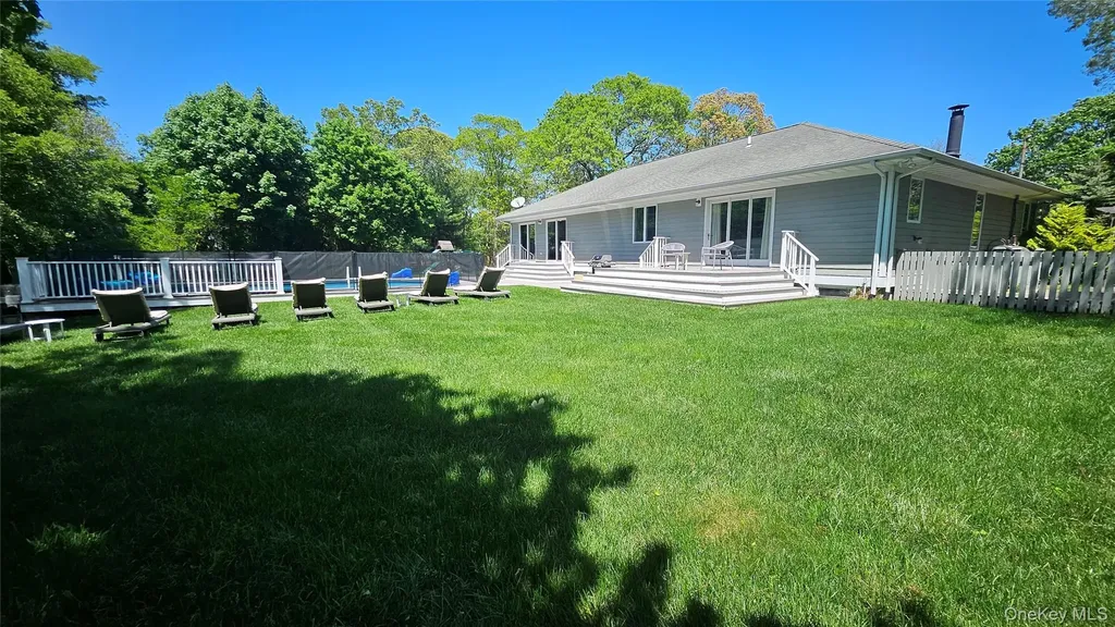 11 John Street Westhampton Beach NY 11978