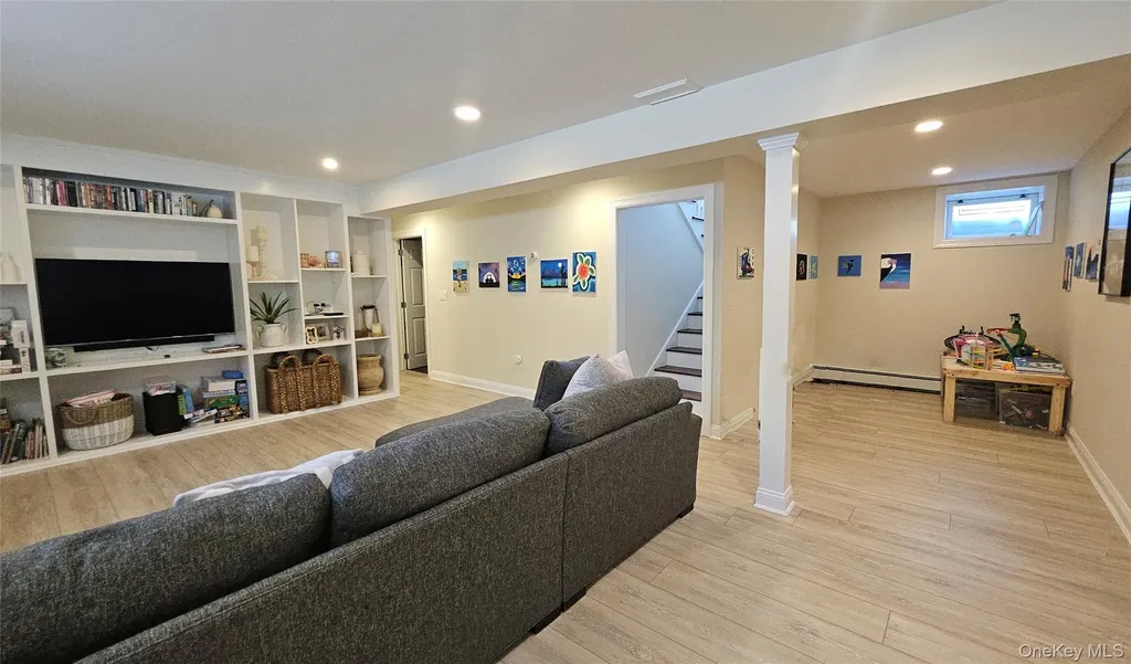 11 John Street Westhampton Beach NY 11978