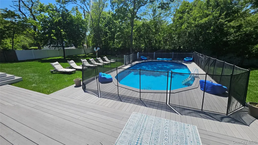 11 John Street Westhampton Beach NY 11978