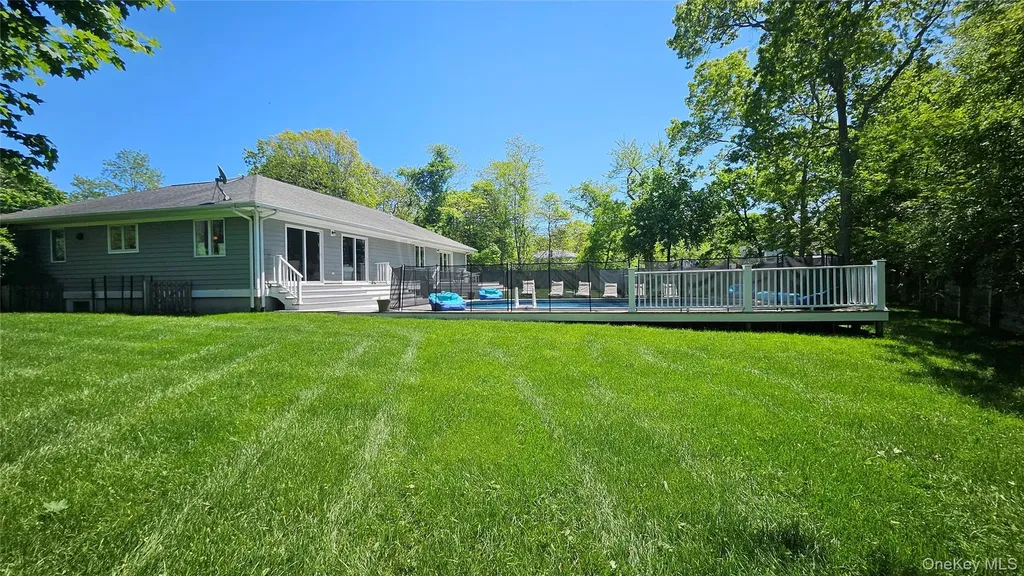11 John Street Westhampton Beach NY 11978