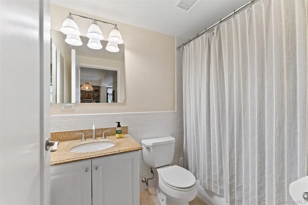 3536 Cambridge Avenue Bronx NY 10463