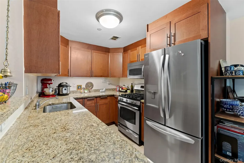 3536 Cambridge Avenue Bronx NY 10463