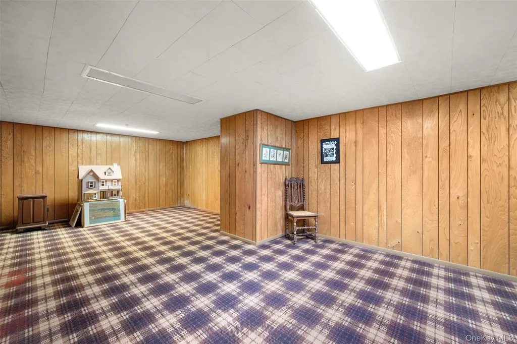 36 W Terrace Road Great Neck NY 11021