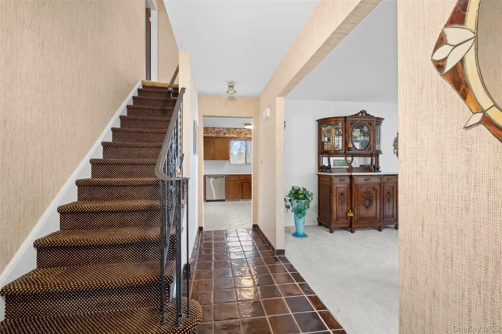 36 W Terrace Road Great Neck NY 11021