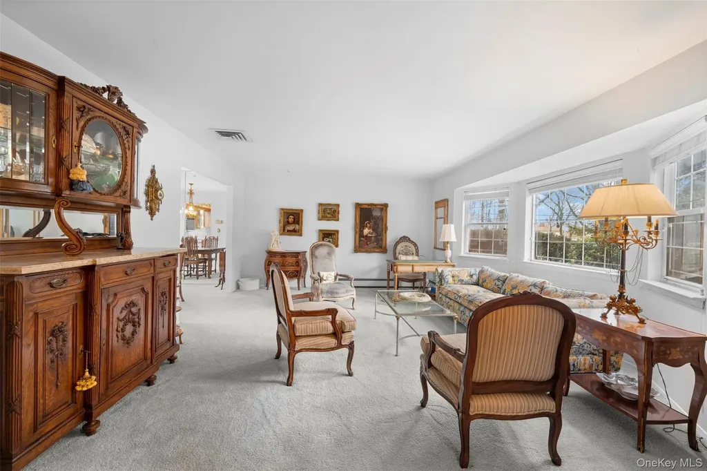 36 W Terrace Road Great Neck NY 11021
