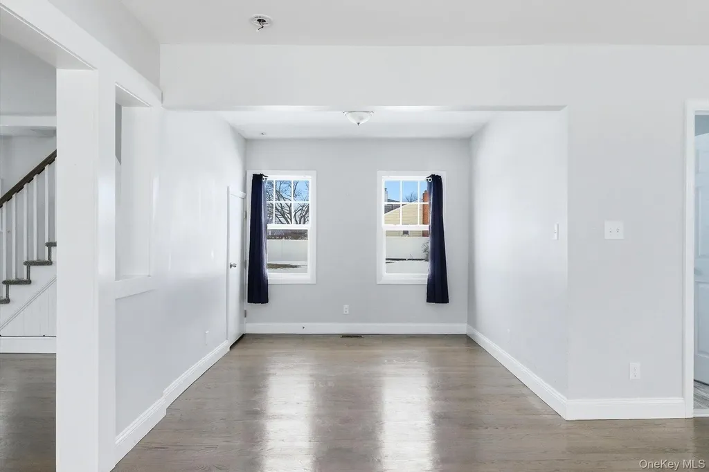 35 Weston Avenue Deer Park NY 11729