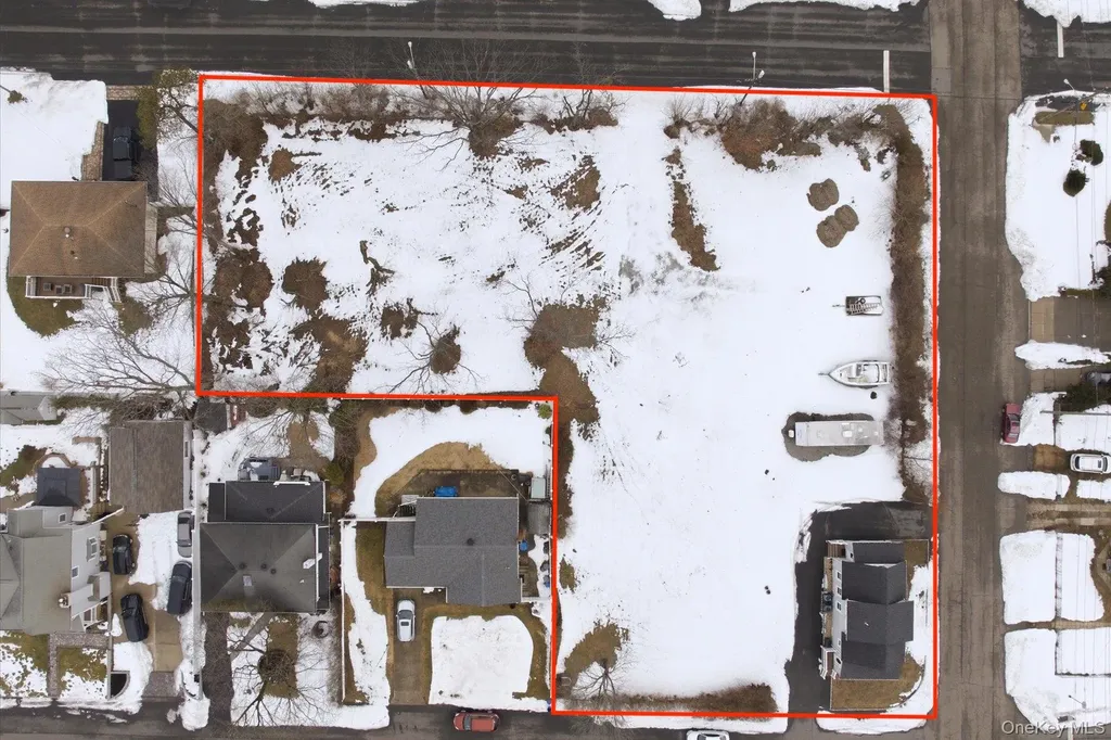 35 Weston Avenue Deer Park NY 11729