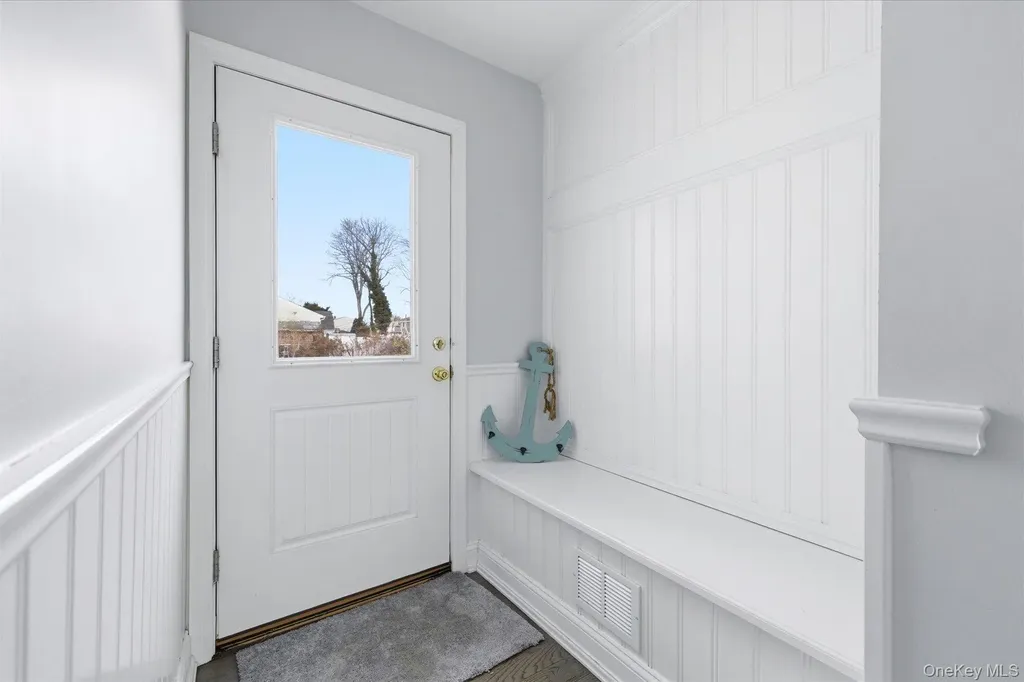 35 Weston Avenue Deer Park NY 11729