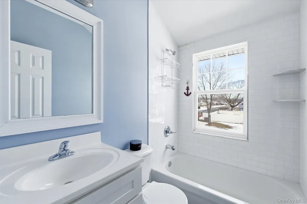35 Weston Avenue Deer Park NY 11729