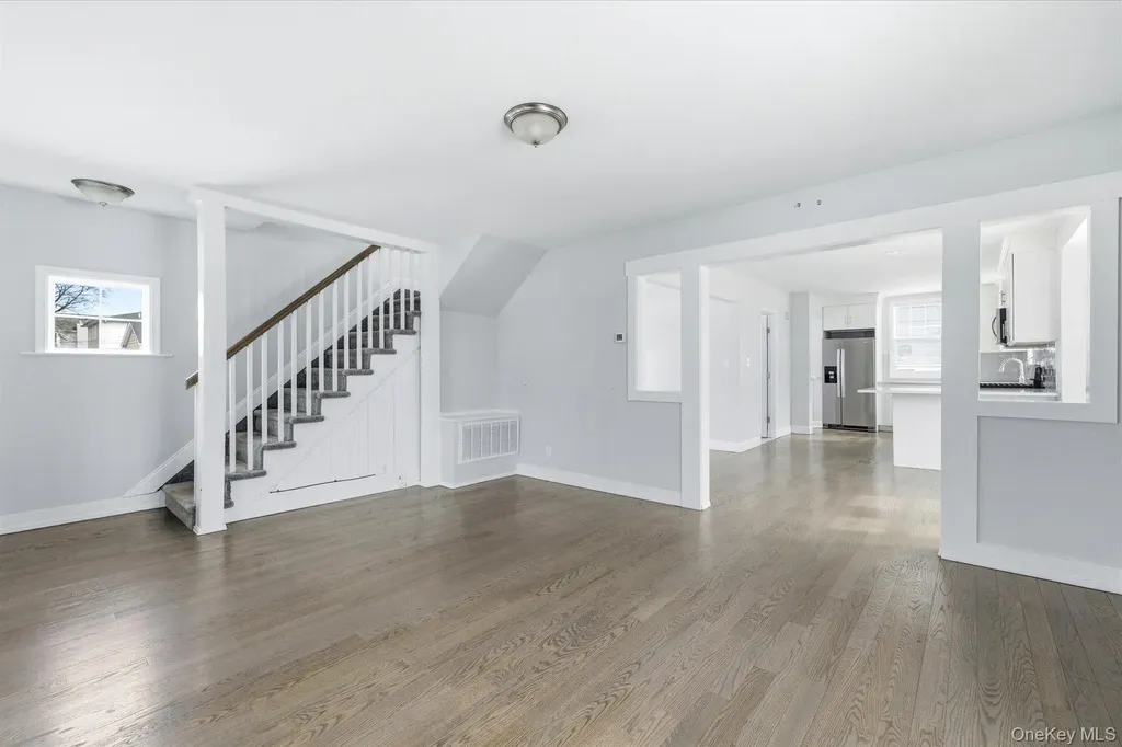 35 Weston Avenue Deer Park NY 11729