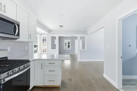 35 Weston Avenue Deer Park NY 11729