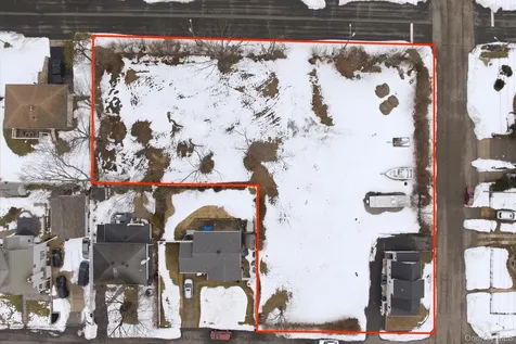 35 Weston Avenue Deer Park NY 11729