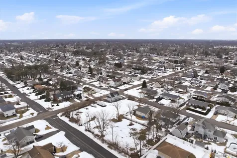 35 Weston Avenue Deer Park NY 11729