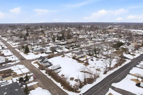 35 Weston Avenue Deer Park NY 11729