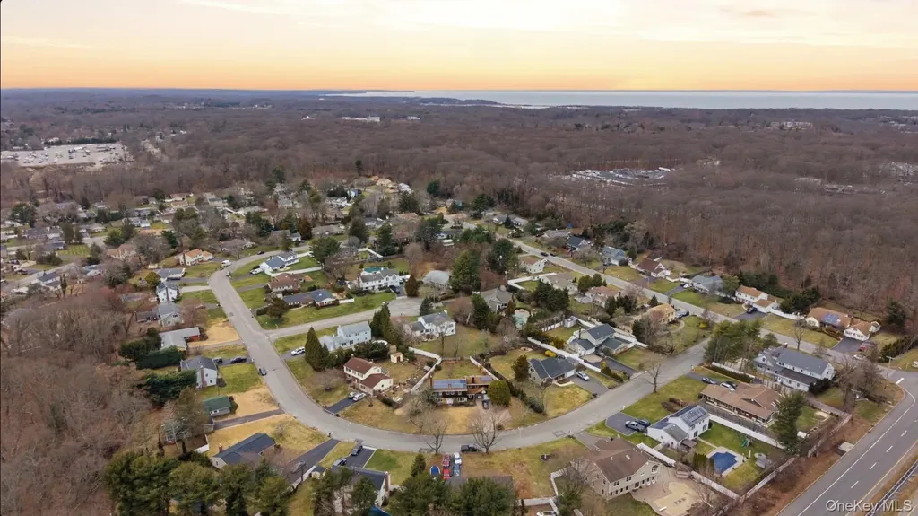 25 Haskel Lane Stony Brook NY 11790