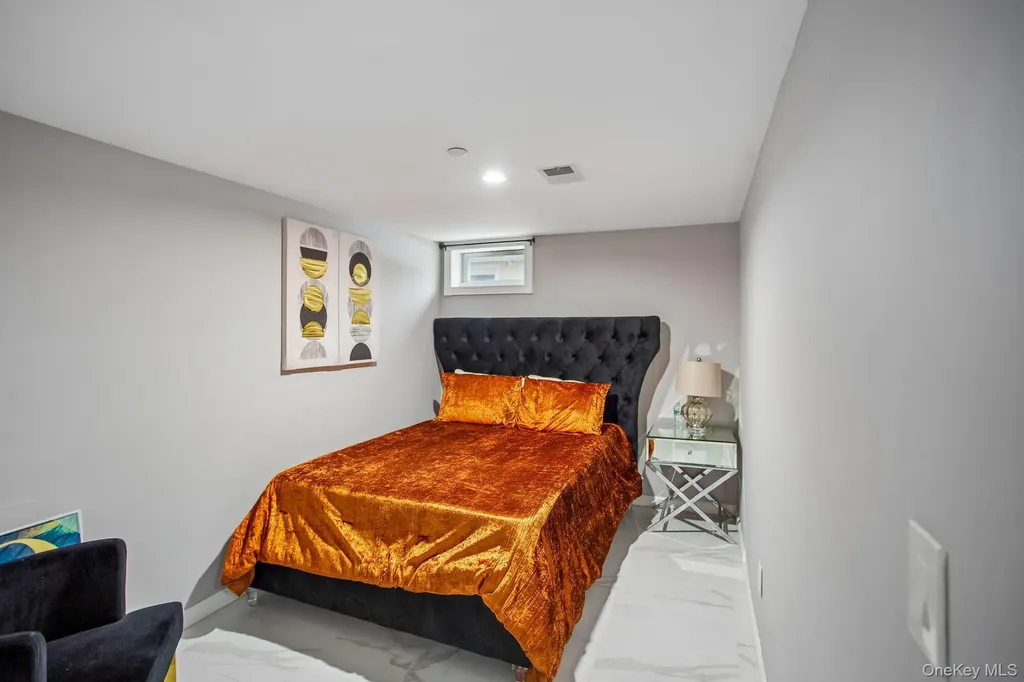 296 Milburn Avenue Baldwin Harbor NY 11510