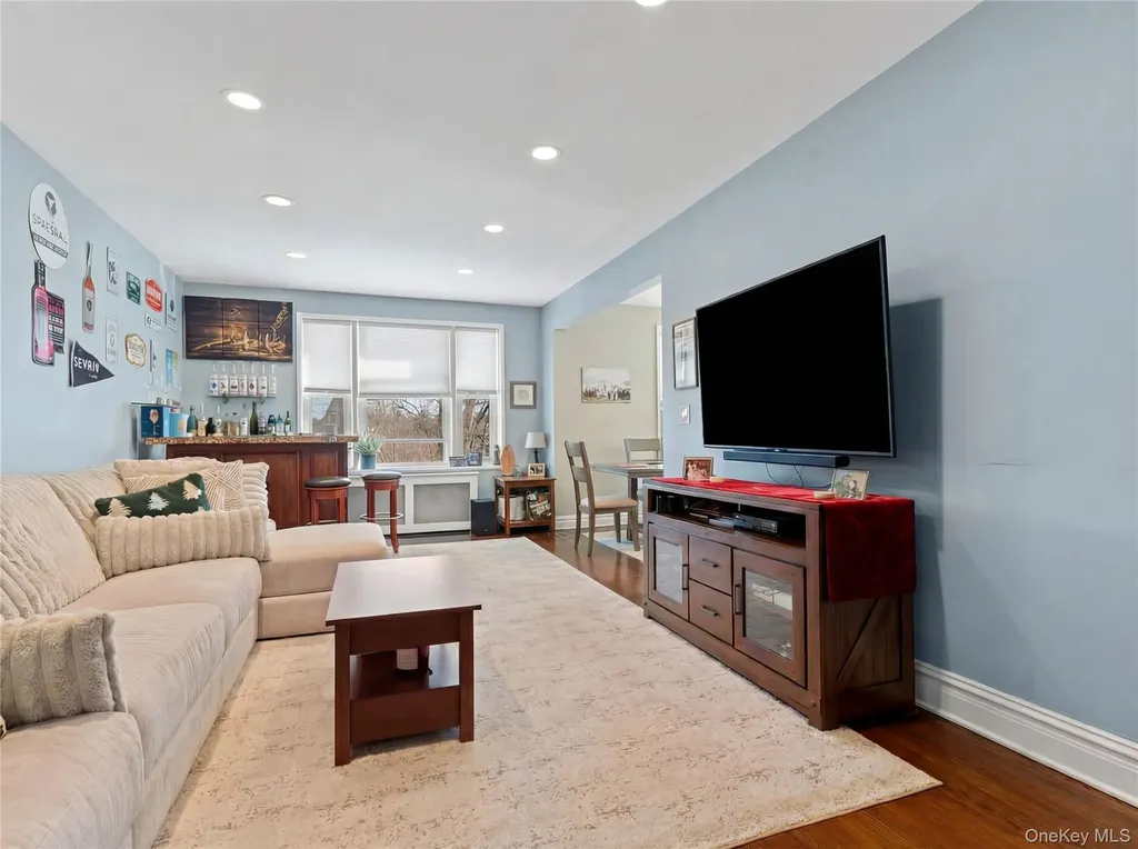 2 Overlook Road White Plains NY 10605