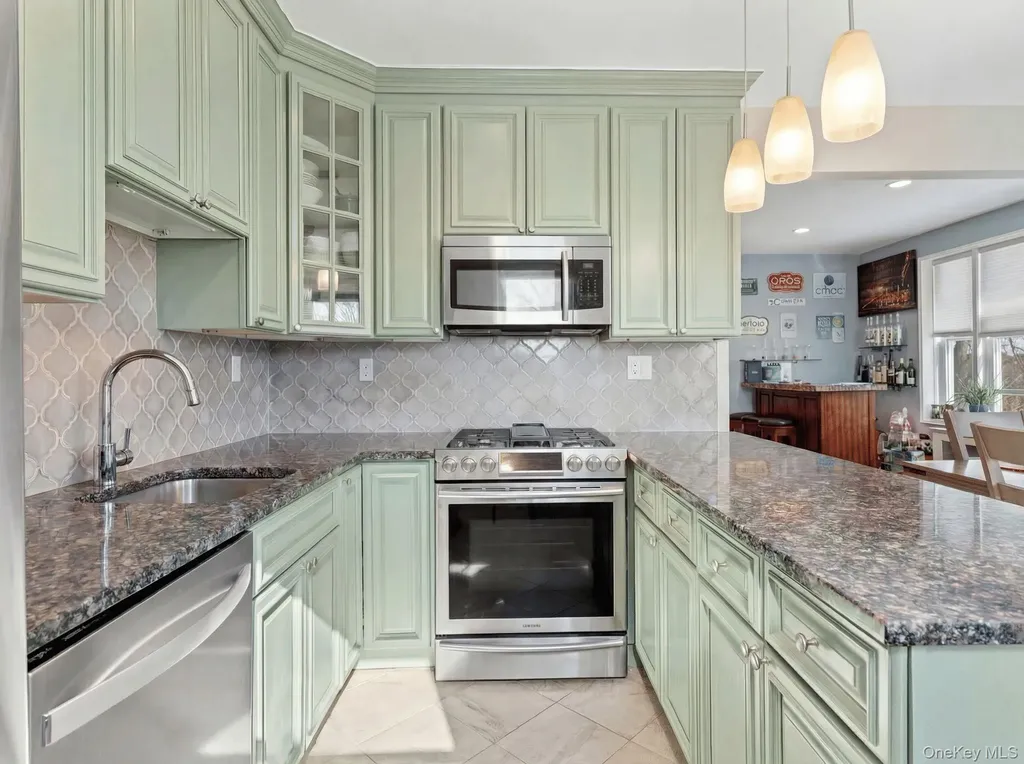 2 Overlook Road White Plains NY 10605