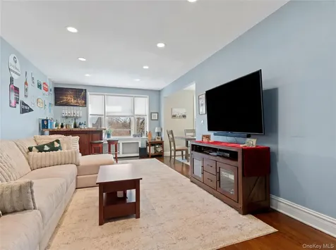 2 Overlook Road White Plains NY 10605