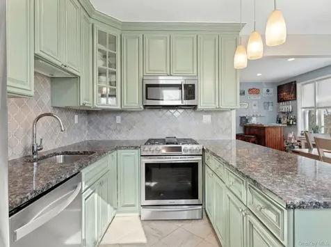 2 Overlook Road White Plains NY 10605