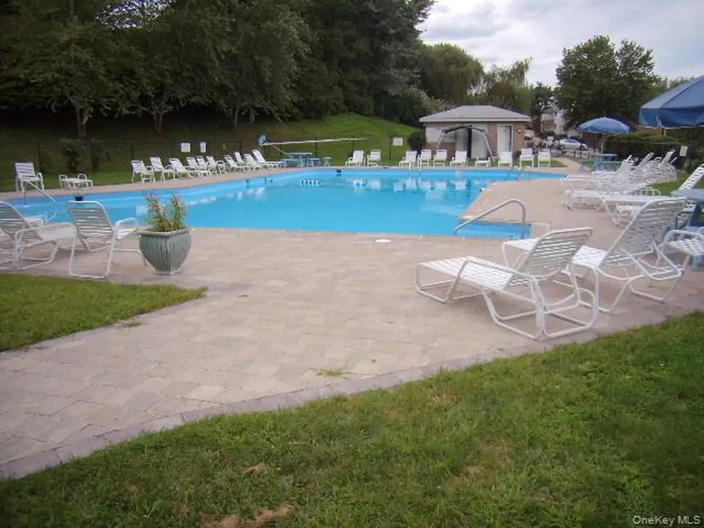 1840 Crompond Road Peekskill NY 10566