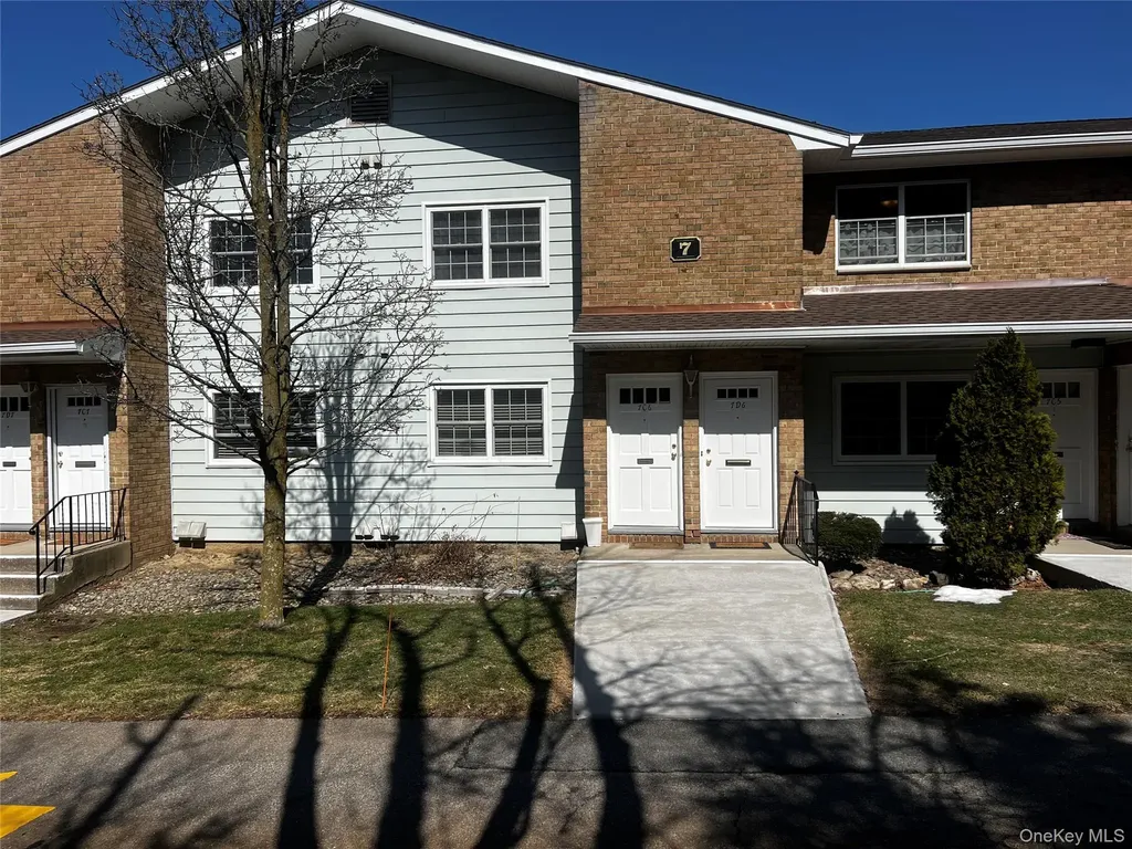 1840 Crompond Road Peekskill NY 10566