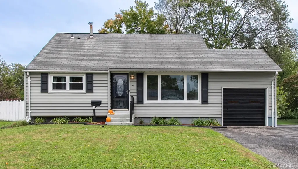 4 Edgewood Drive Saugerties NY 12477