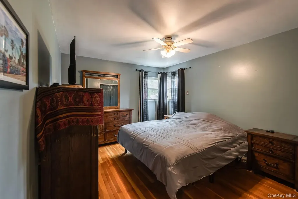 4 Edgewood Drive Saugerties NY 12477