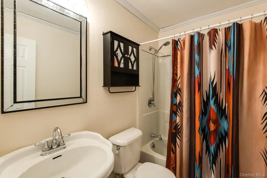 4 Edgewood Drive Saugerties NY 12477
