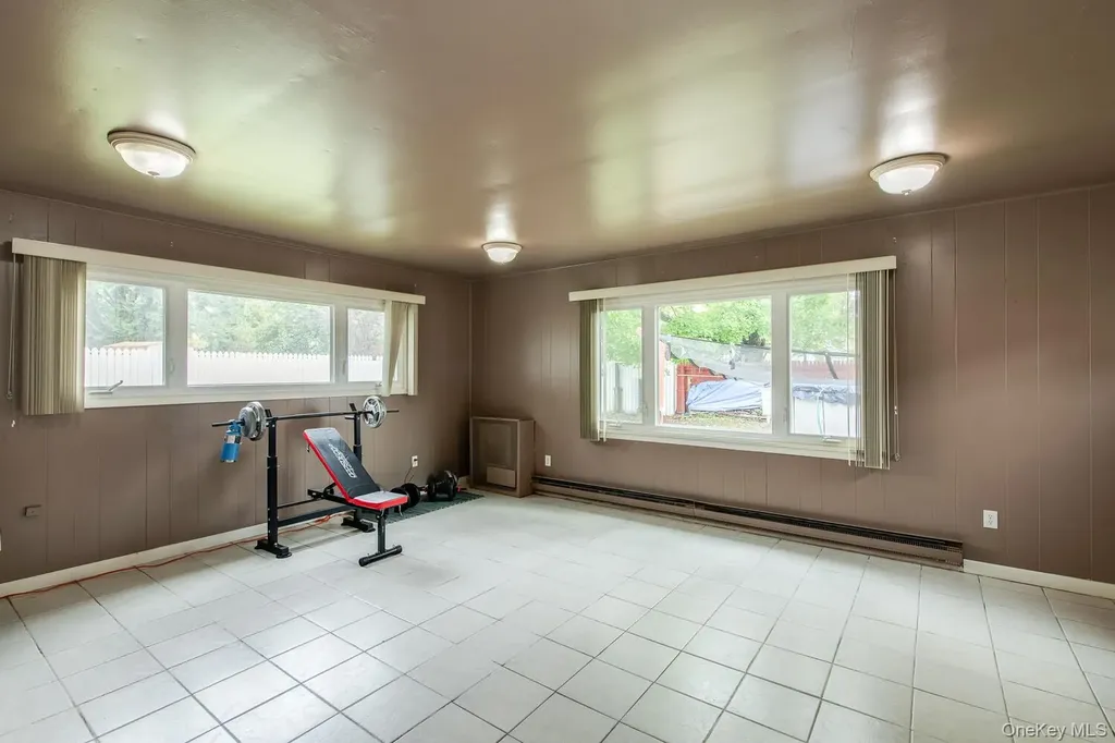 4 Edgewood Drive Saugerties NY 12477