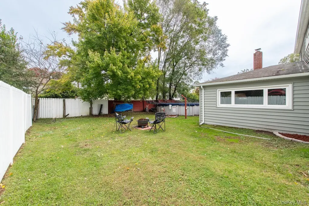 4 Edgewood Drive Saugerties NY 12477