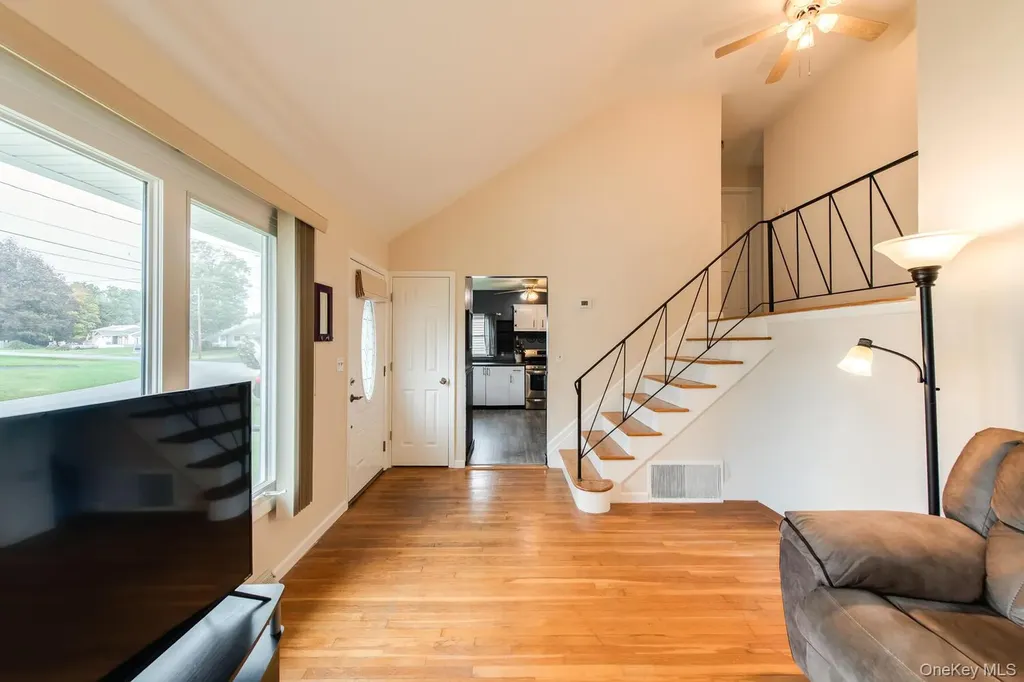 4 Edgewood Drive Saugerties NY 12477