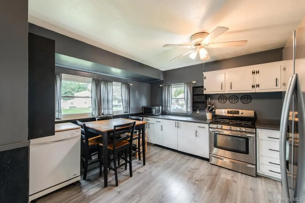 4 Edgewood Drive Saugerties NY 12477