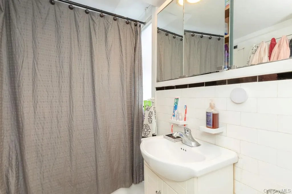 155 Hawkins Street Bronx NY 10464