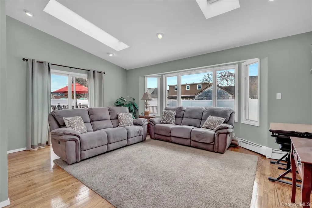 59 Lincoln Boulevard Bethpage NY 11714