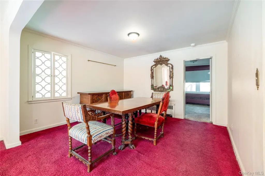 54 Hollywood Avenue Lynbrook NY 11563