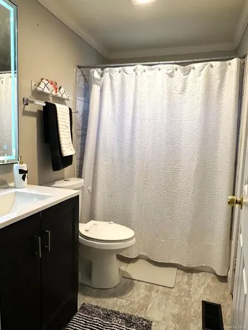 88 W Pine Road Staatsburg NY 12580