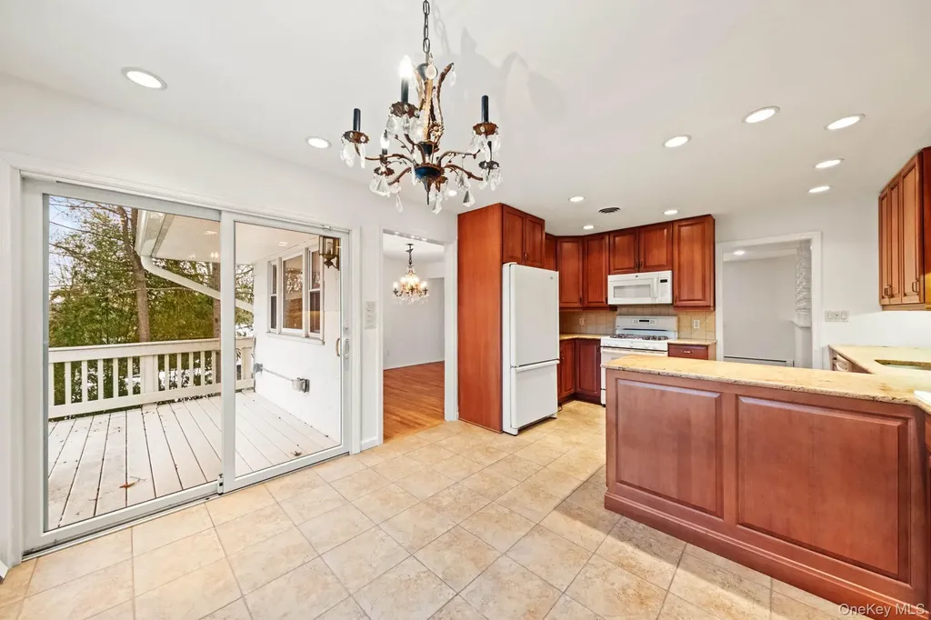 32 Bramble Brook Road Ardsley NY 10502