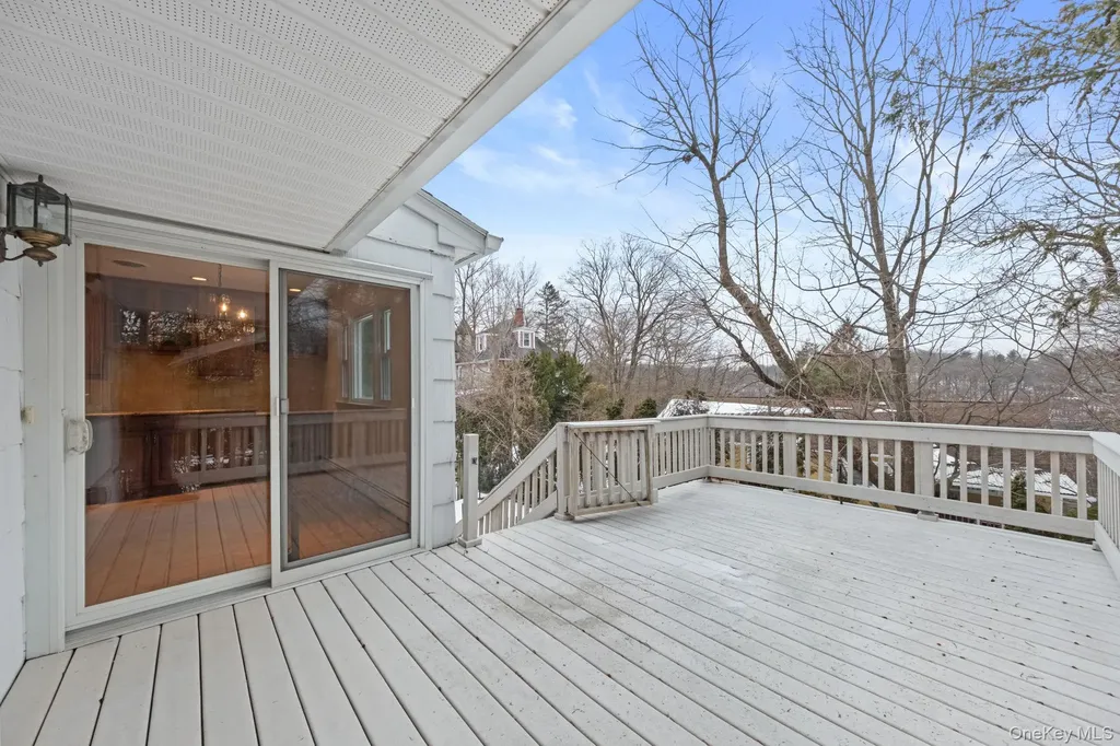 32 Bramble Brook Road Ardsley NY 10502