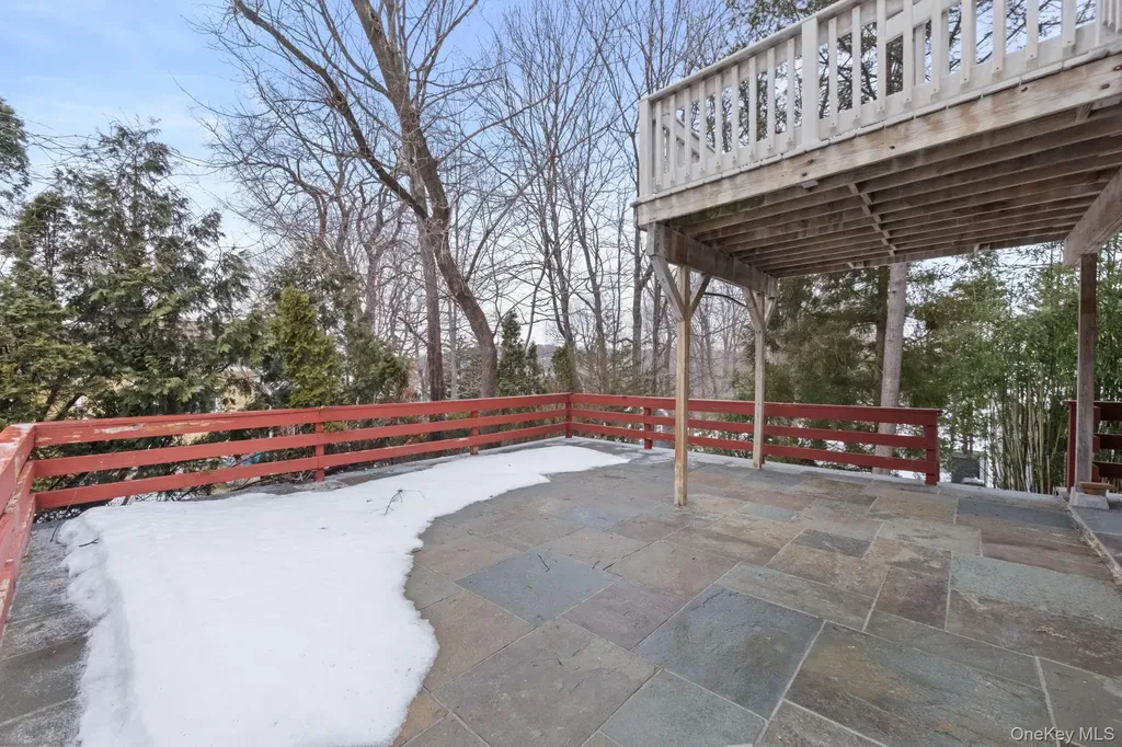 32 Bramble Brook Road Ardsley NY 10502