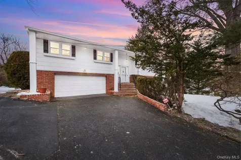 32 Bramble Brook Road Ardsley NY 10502