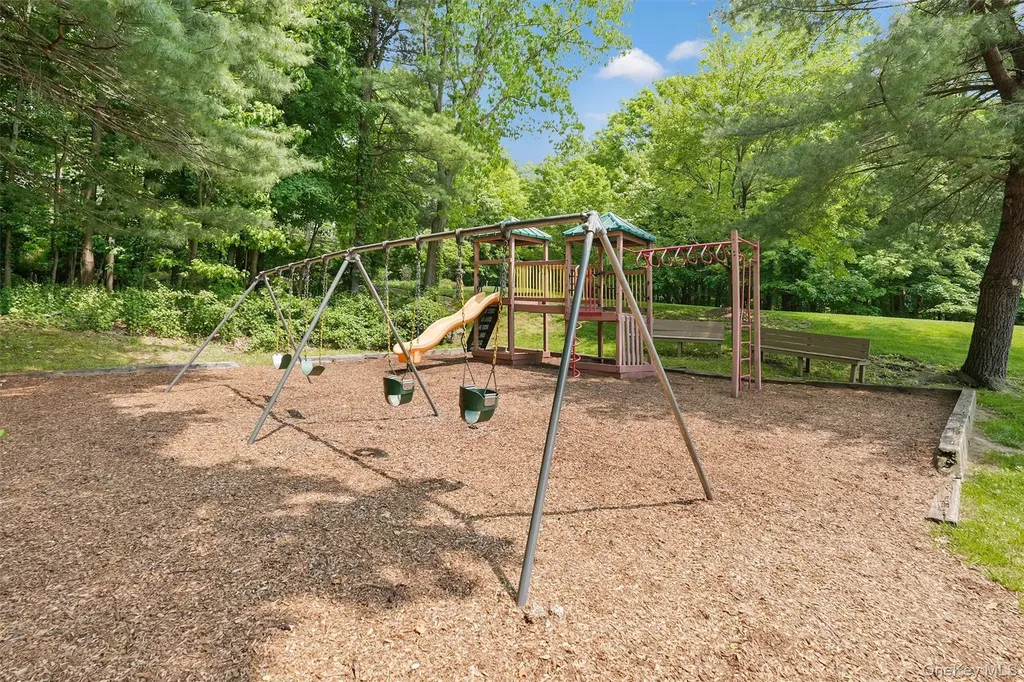 106 Krystal Drive Somers NY 10589