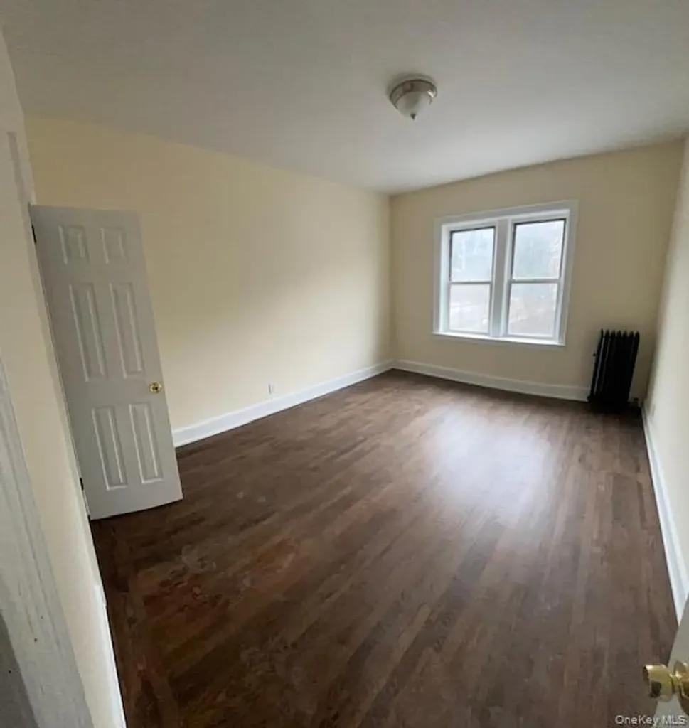 369 Warburton Avenue Yonkers NY 10701
