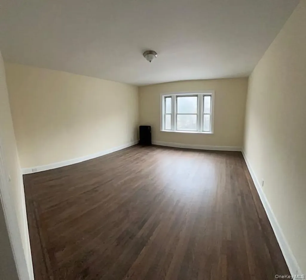 369 Warburton Avenue Yonkers NY 10701