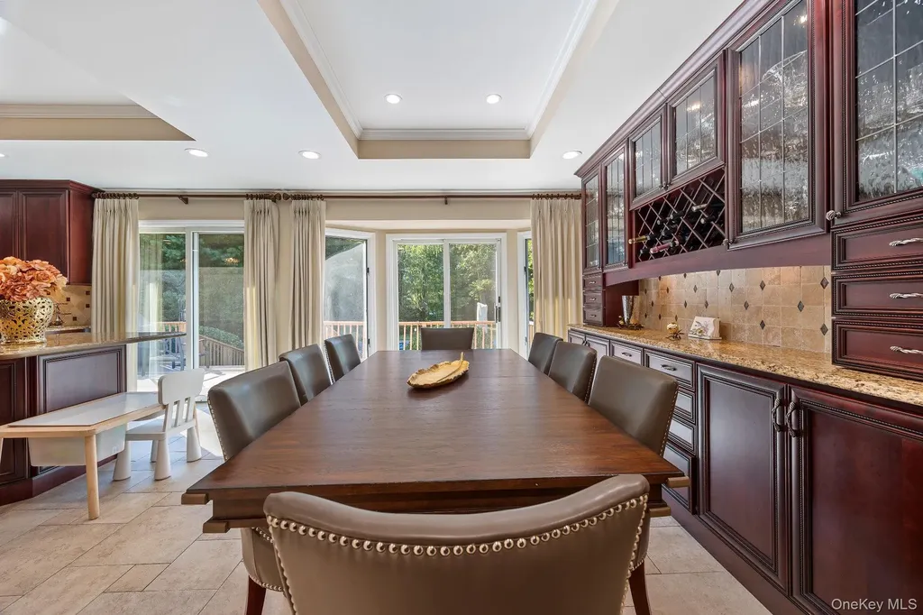 461 Wolf Hill Road Dix Hills NY 11746