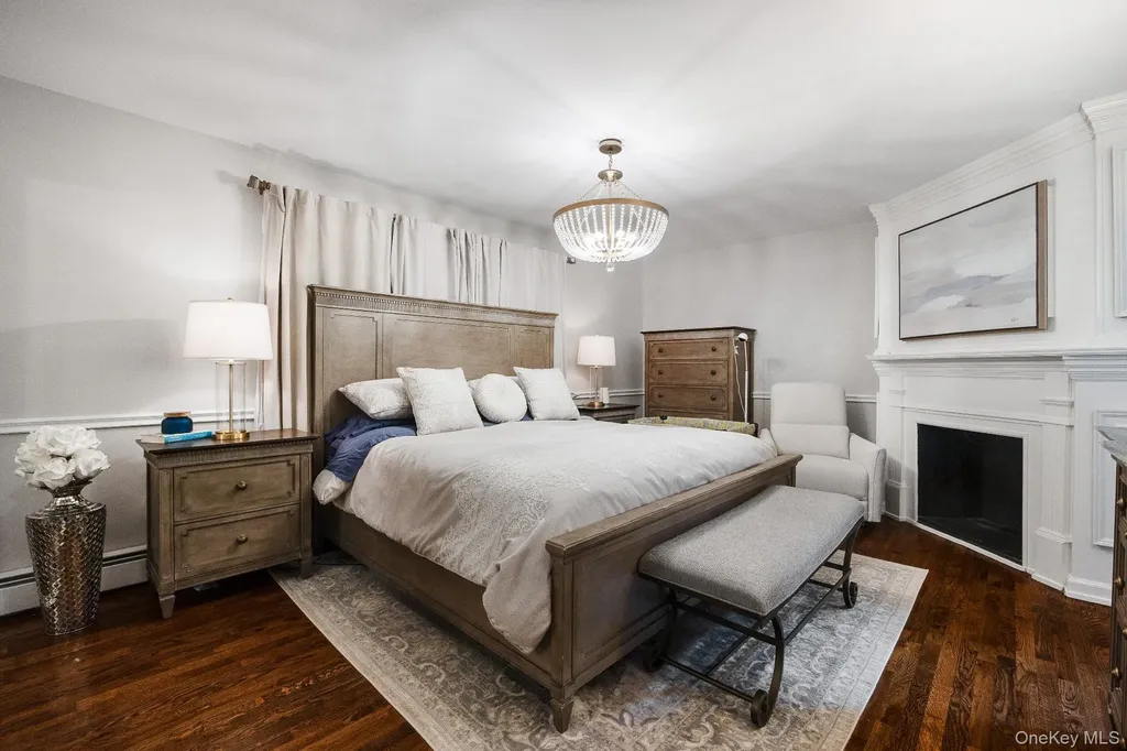 461 Wolf Hill Road Dix Hills NY 11746